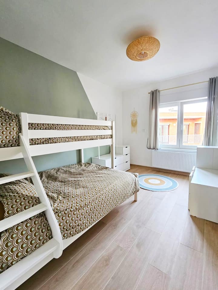 Bedlinnen en badhanddoeken beschikbaar tegen een toeslag van € 8 per persoon per verblijf