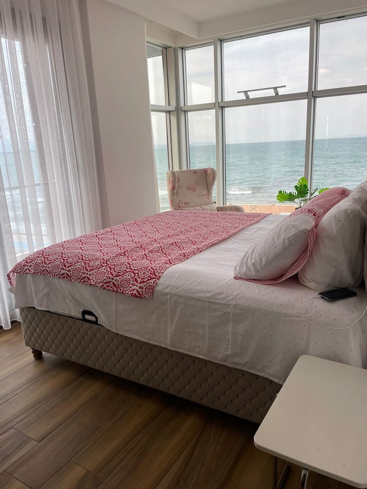 Denize Sıfır 1+1 Ev Urlada - Urla