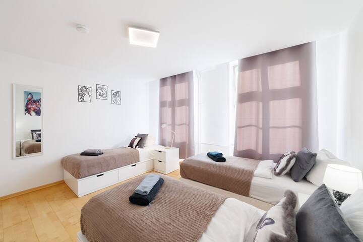 3 Rooms Apt. City Center Fischerinsel Mitte 6 Pers gallery image 3