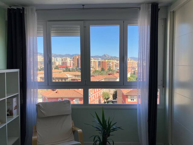 Popular Airbnb listing: apartamento muy luminoso in Los Corazones