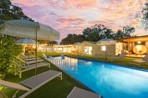 Luxury Miami Villa Paraíso – 10BR Oasis, Spa & Gym