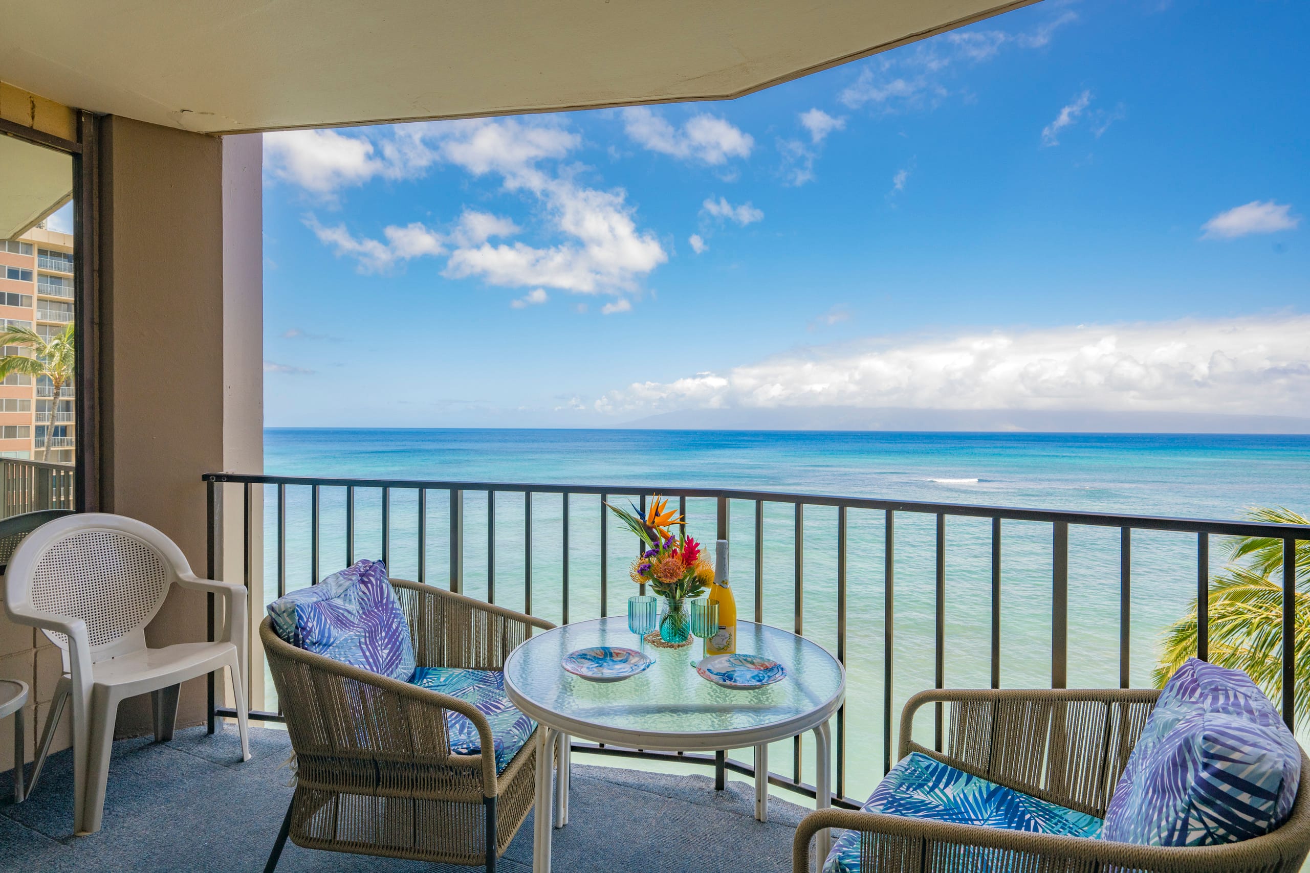 1BR 1BA Corner Condo with Unbelievable Ocean Views - Image 28