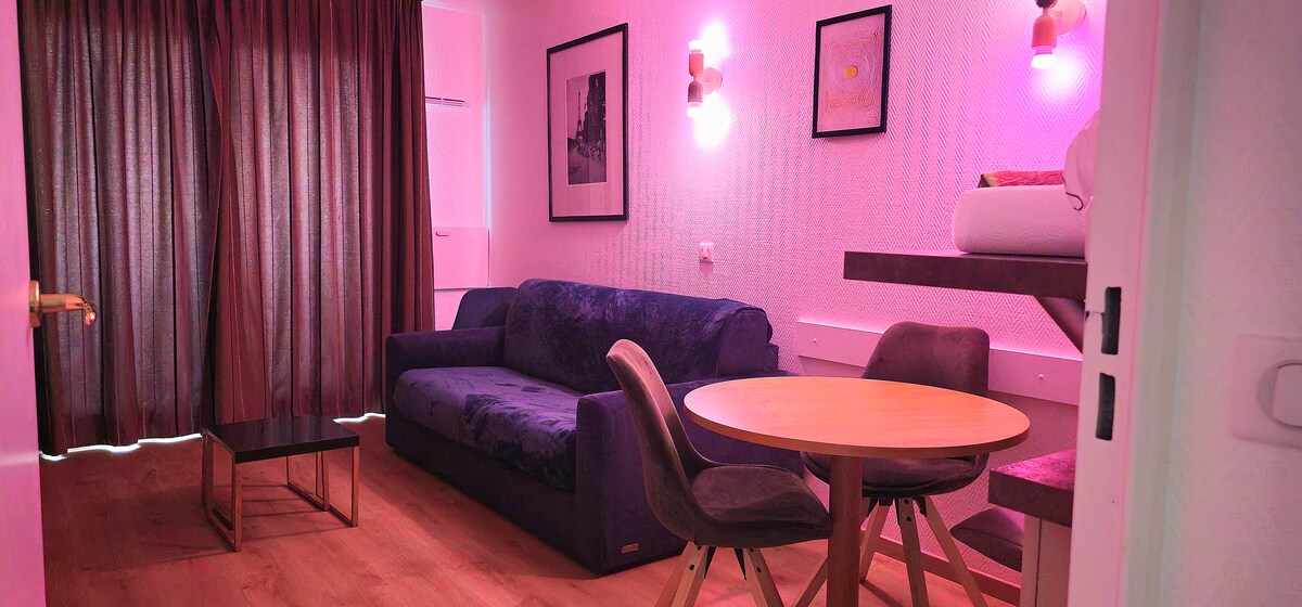 Top performing Airbnb: Family Apartment at Paris La Defense in Courbevoie