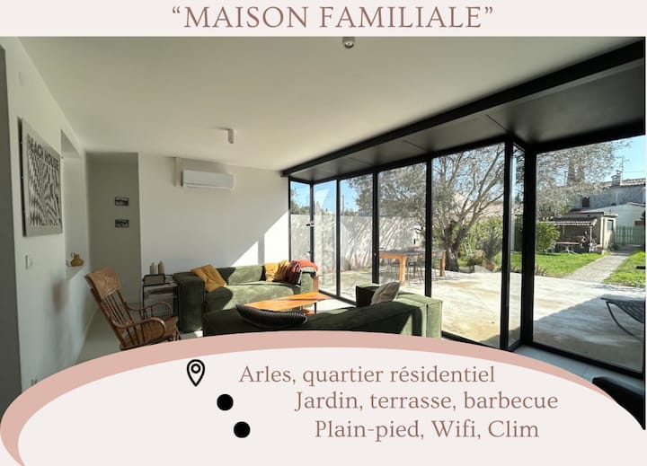 Maison De Ville*jardin*arles - Arles, France