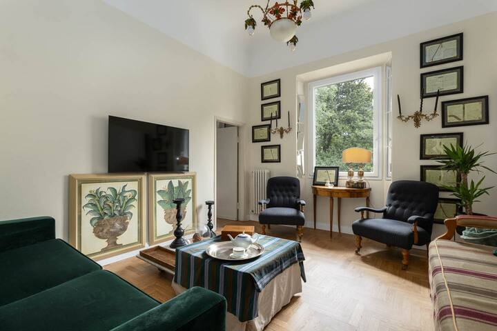 Bright Florentine with fresco 3 bedrooms EggPrint gallery image 2