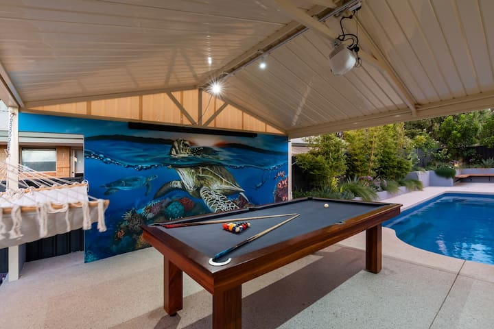 5BRs and pool luxury home