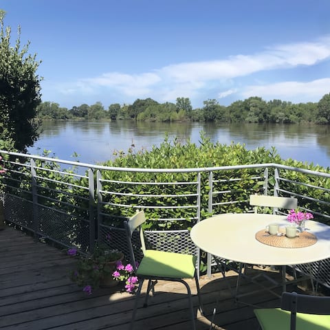 House on the banks of the Loire