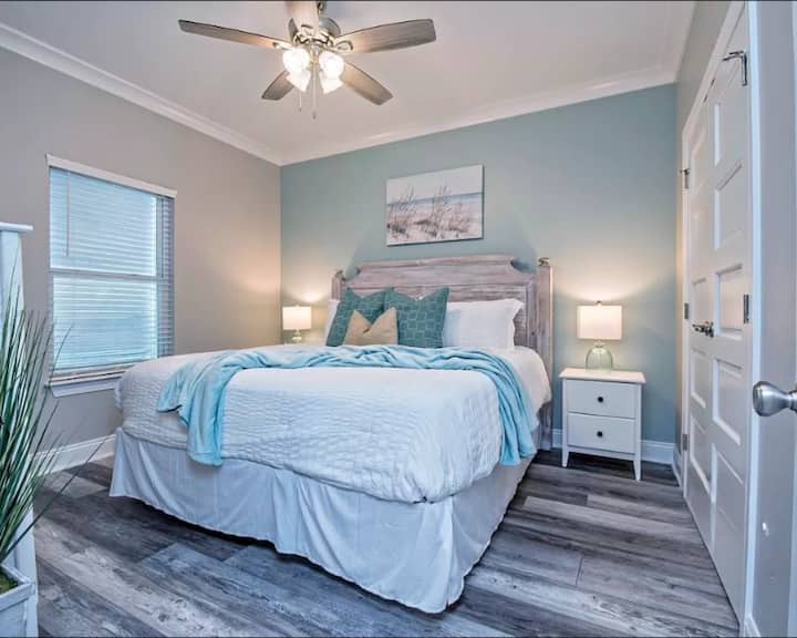 Bedroom 3 with King size bed, dresser, closet and Smart TV