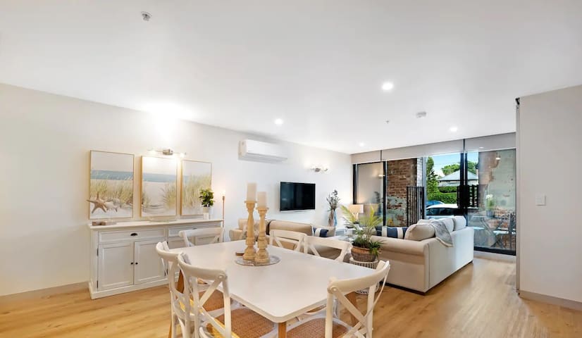 Beach Side Provincial Apartment gallery image 3