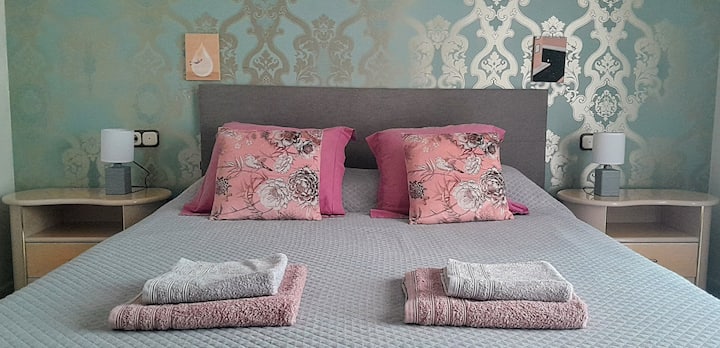 Elegant Room/s In Seaside Town Near Barcelona City - Mataró