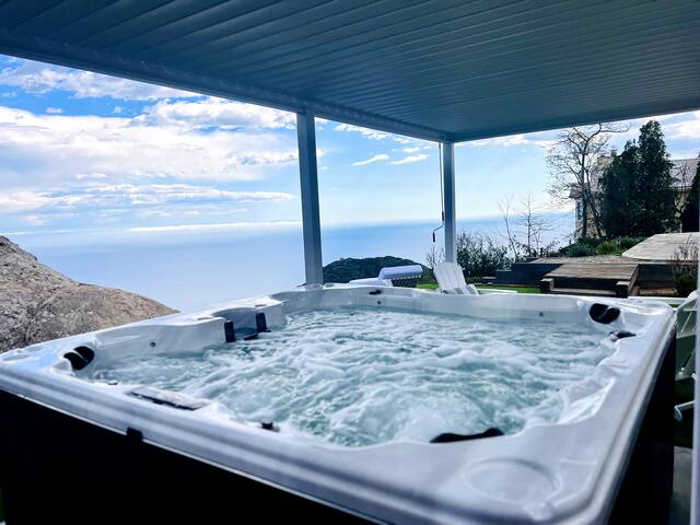 Malibu Cloud Mansion – Ocean Views, 2+ Acres gallery image 5
