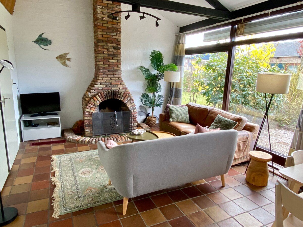 Successful Airbnb property: Boerenslag 15 vacation home with cozy fireplace in Sint Maartenszee