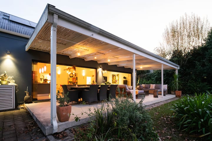 The Purple Dog (With Solar/battery Backup System) - Greyton