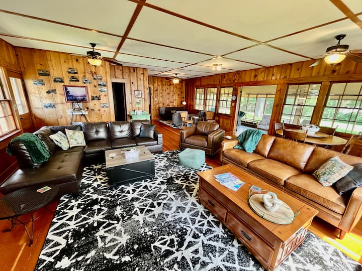 Cozy Lakefront Cabin - Salina Park, Salina