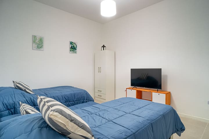 غرفة النوم 2