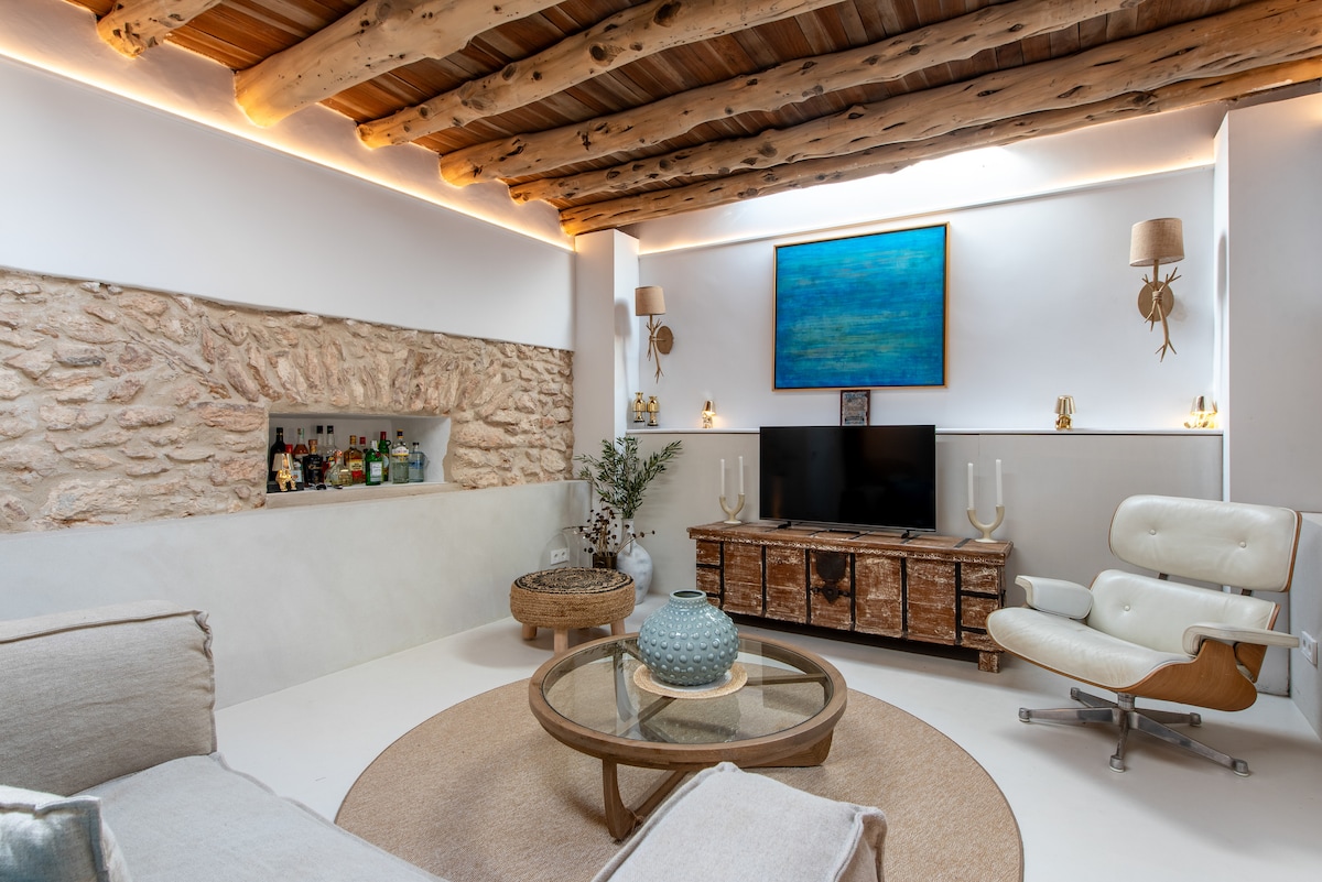 Luxury Authentic Family Finca/Villa Homestay Ibiza 3