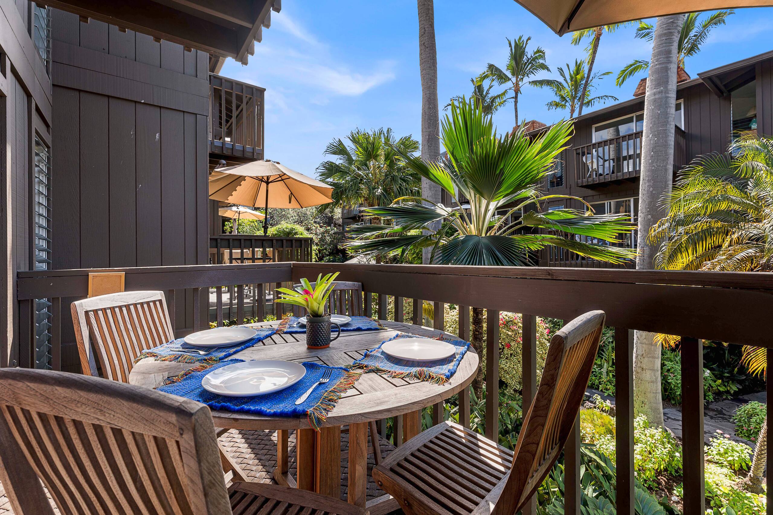 Townhouse in Kailua-Kona · ★4.93 · 1 bedroom · 2 beds · 1.5 baths - Image 40