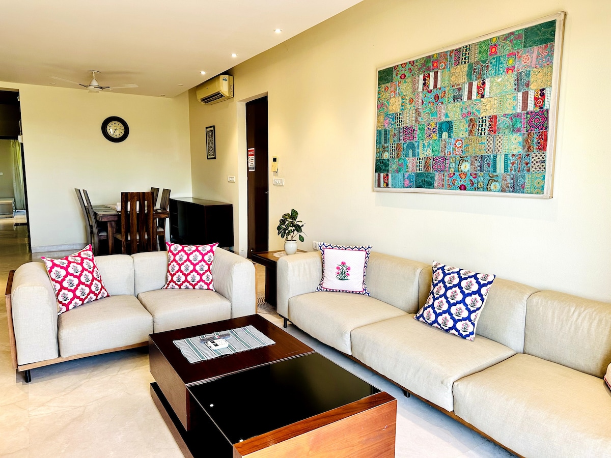 506 ANAND VILLA 3BHK Luxe Apartment.