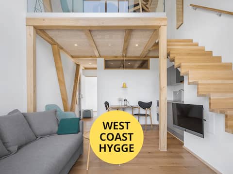 Møllegården holiday flat with fjord, sauna & yoga