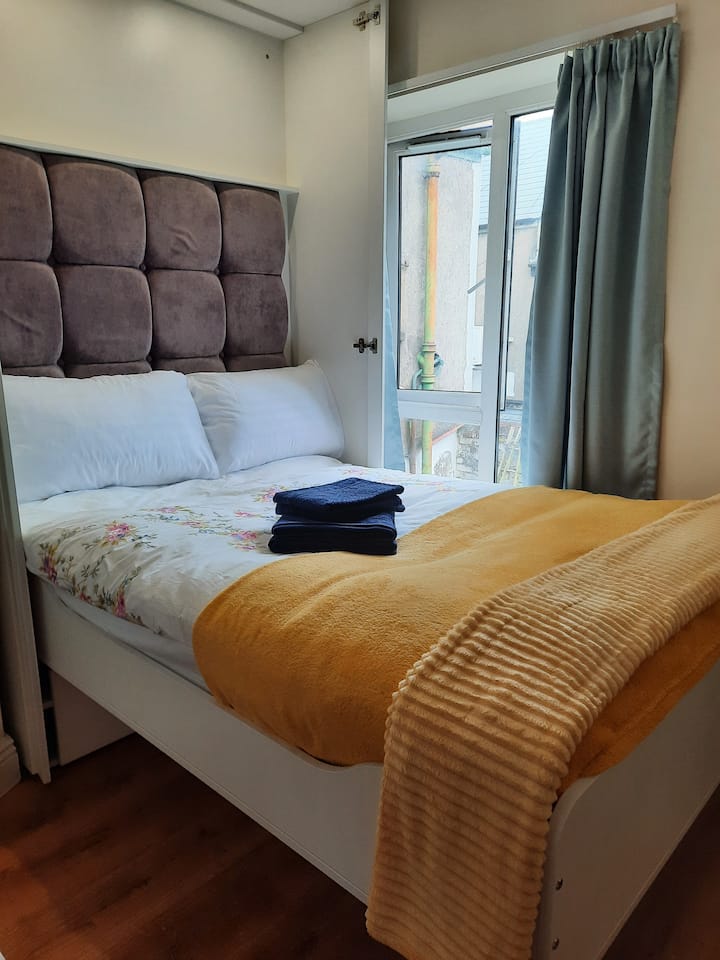 Ručnici i dodatne deke su osigurane.