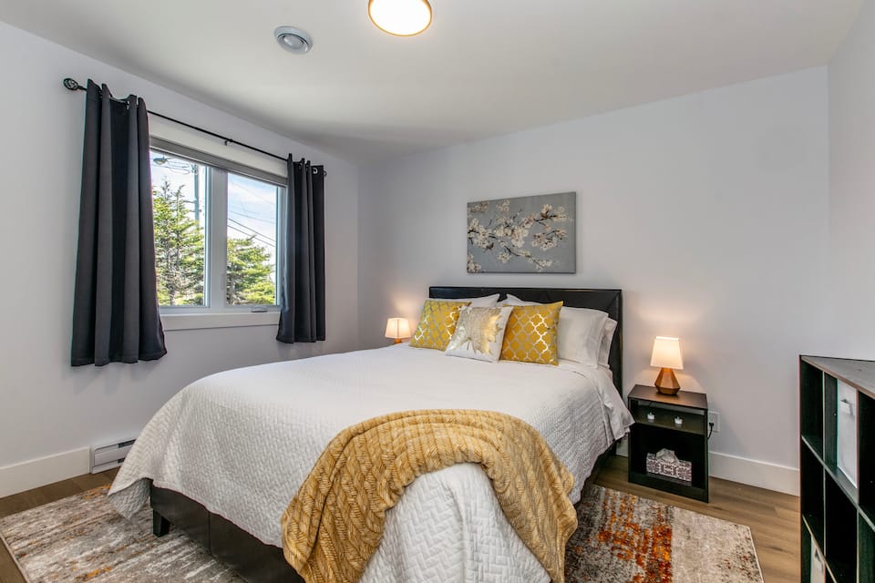 Top-earning Airbnb listing in Paradise, 2 bedrooms