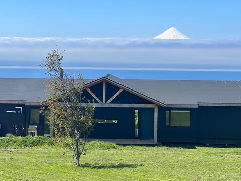 Beautiful house, with lake access