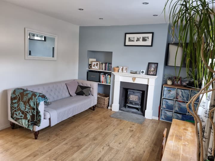 Family Home 15 Minutes By Train To Wimbledon. - Surbiton