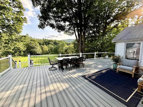 Historic Riverfront House: 5 Bedrooms 3.5 Baths