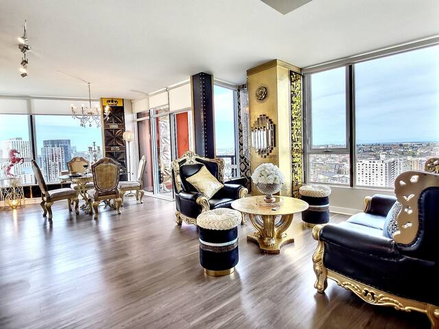 The Pinnacle Sky Manor: Pike Place Luxury