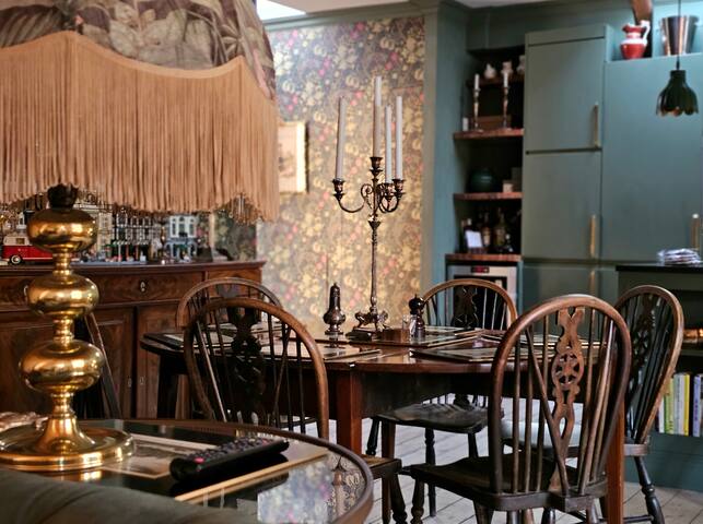 Magical fairytale penthouse. gallery image 5