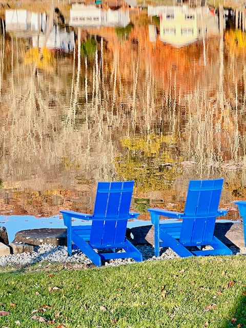 Lakefront! HotTub-Sauna-Cold Tub-SUPs-Bikes-Canoe!