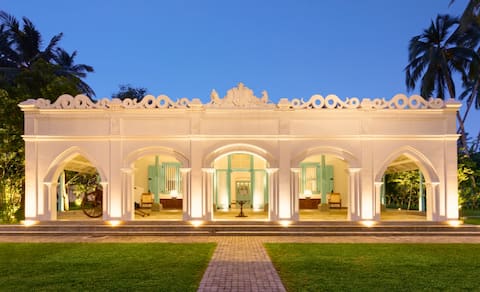 Kathaluwa Grand Manor