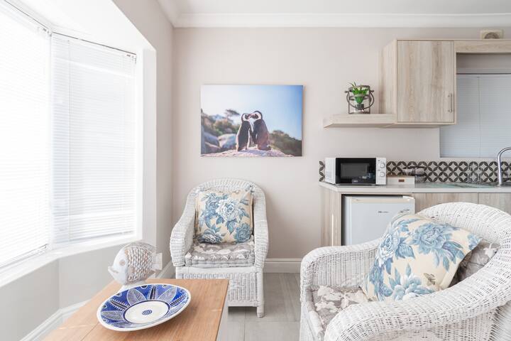 BayBeach Vista-2 Double Suites sleeps 4. gallery image 3