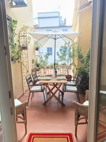 Cozy flat with a view from Palazzo Medici Soderini