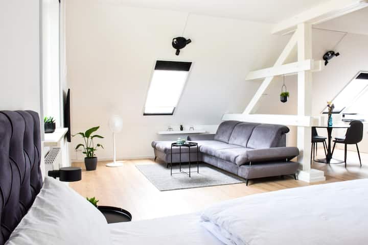 Stycoz - Modern Loft - 60 M2 - Kitchen - Parking - Starnberg