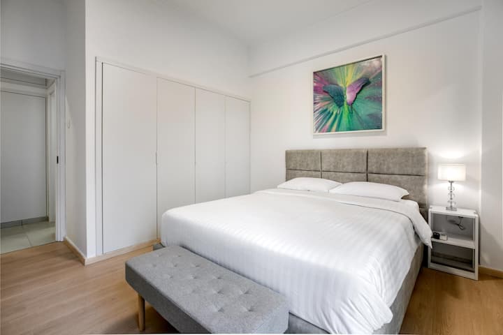 Chumba cha kwanza cha kulala
