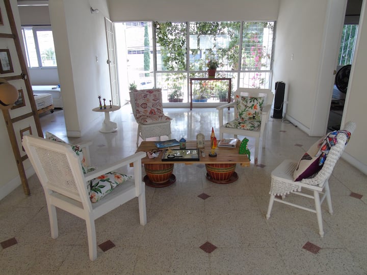 Elizabeth's Home - Medellín