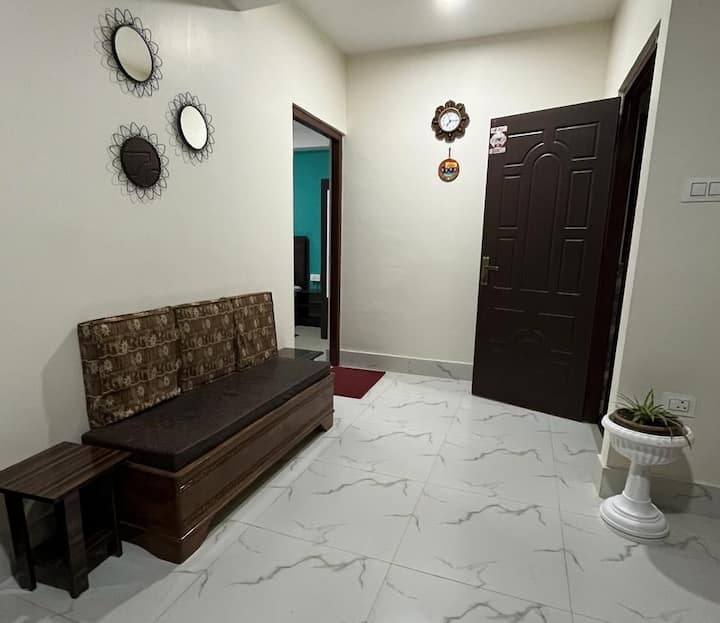 Cosy 2bh Kitchen-ette - Gangtok