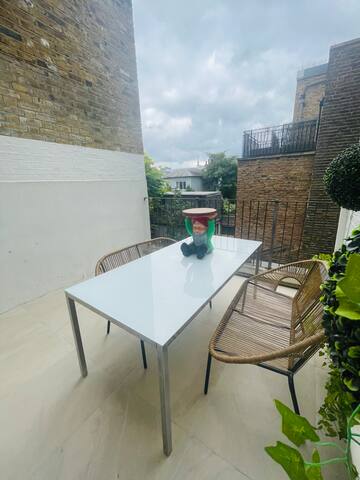 Townhouse in Chelsea gallery image 4