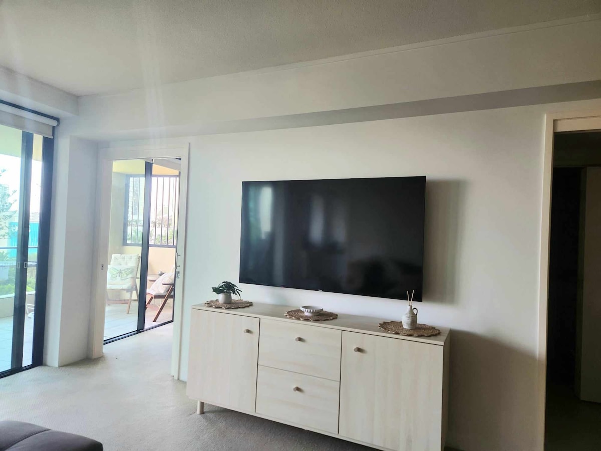 Successful Airbnb property: Arbor Vista Haven - 1 Bed in Broadbeach