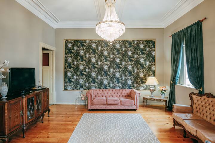 “Vintage Beach House” gallery image 3