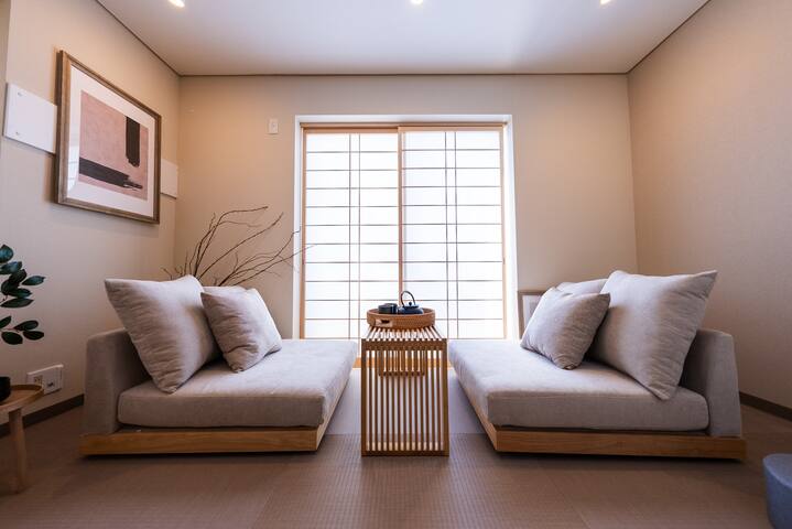 SHINJUKU【90m2】Beautiful Sakura View Private Villa gallery image 5