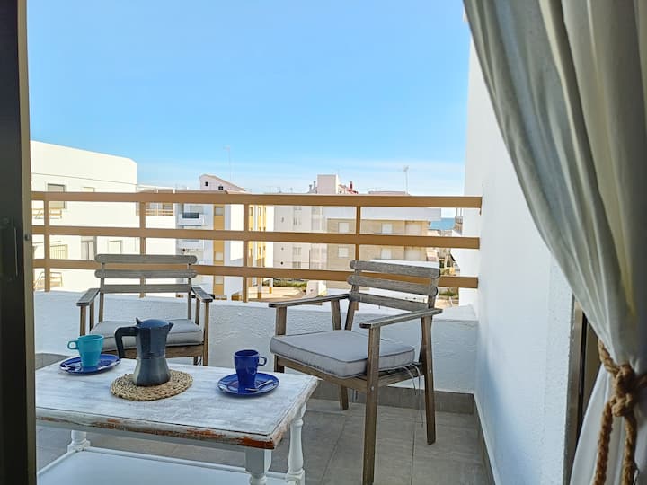 La Antilla, Acogedor, Con Terraza Y Parking - Lepe