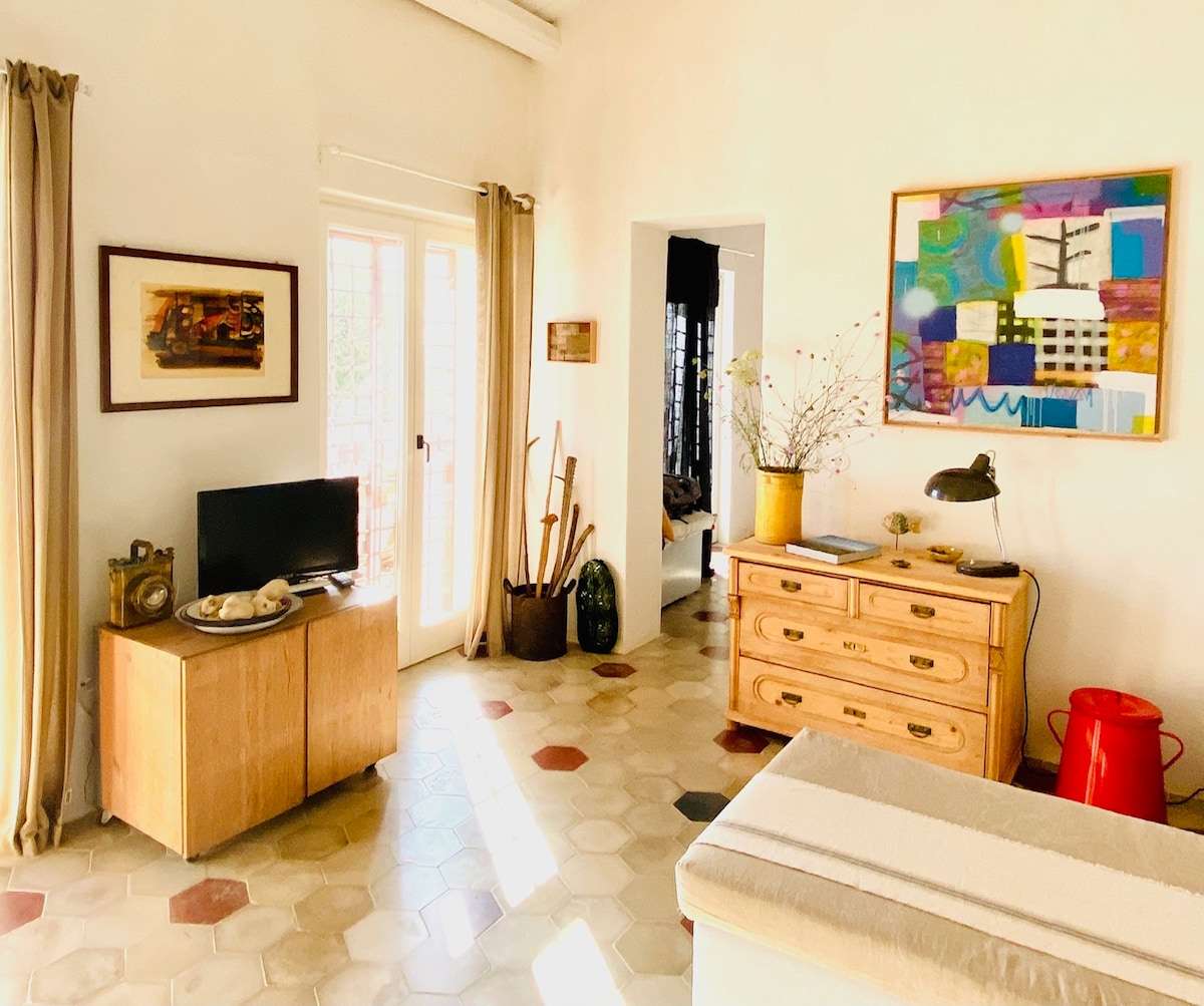 Top performing Airbnb: Countryhouse La Casuzza, view of Noto and the sea in Noto