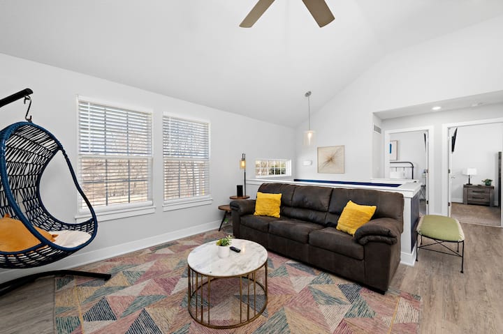 Fun Haven: Spacious 4br Retreat Near Worlds Of Fun - Liberty, MO