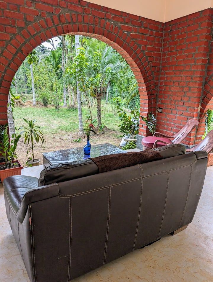 Mitano, Coorg. Coffee . Pepper . Homestay. 3 Bhk - Kodagu