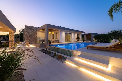 Golfing Beach Villa