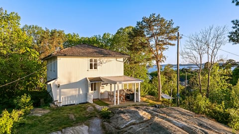 Tjøme - 7 bedrooms- Sleeps 13- 2 bathrooms