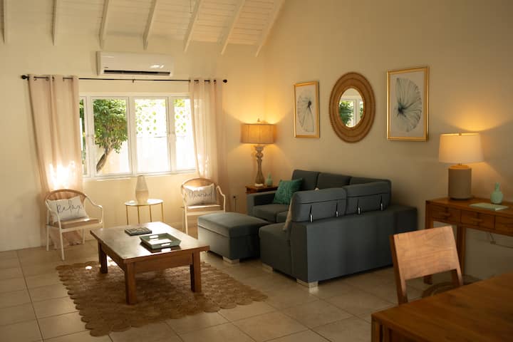 Heart Villa:5br Familyretreat,sleeps15,pool,garden - Tobago
