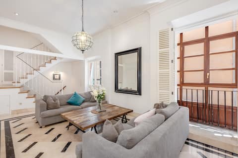 Popular Airbnb listing: Townhouse with rooftop in Palma centre in Palma